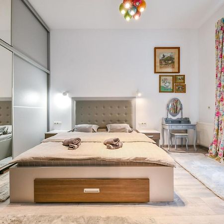 Glam Apartment Клуж-Напока Екстериор снимка